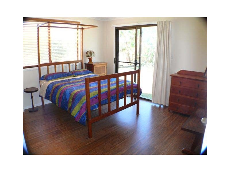 Goomboorian QLD 4570