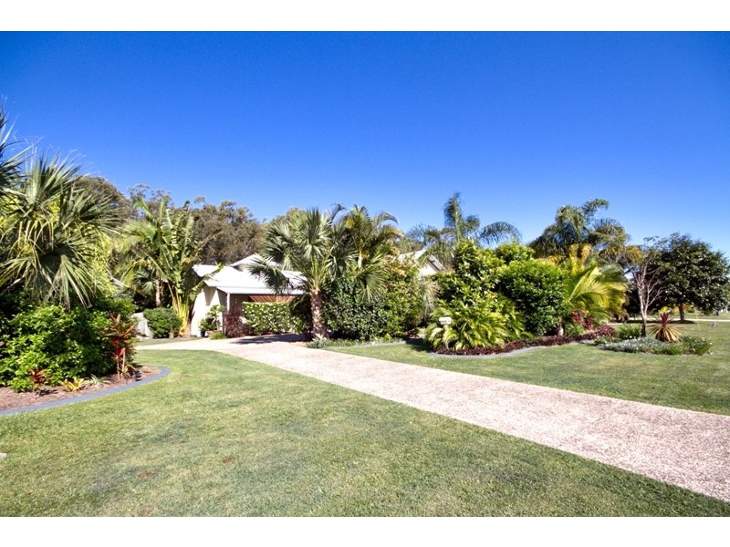 27 Fyshburn Drive, Cooloola Cove QLD 4580