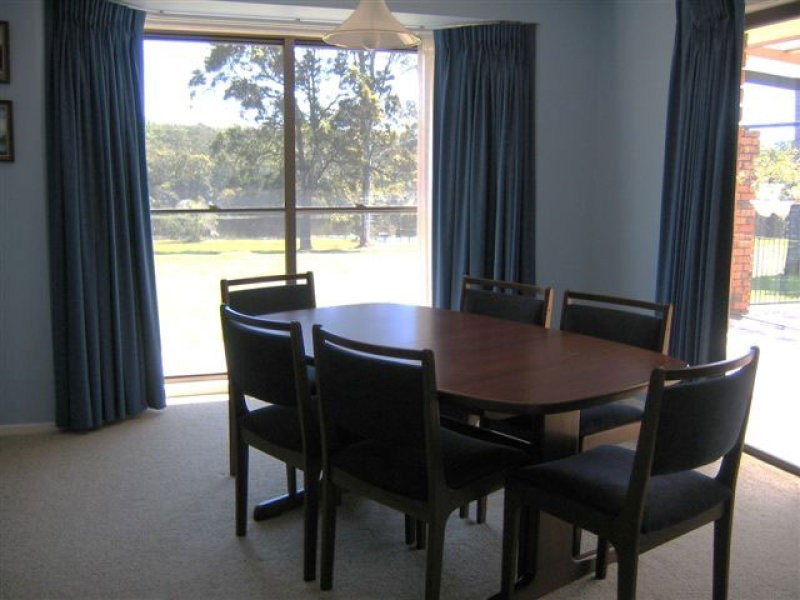 Wolvi QLD 4570