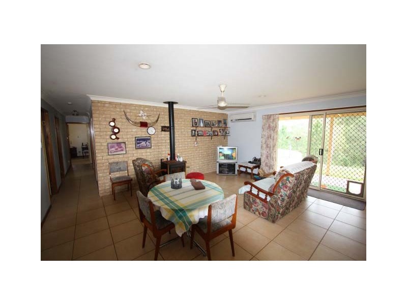 Canina QLD 4570