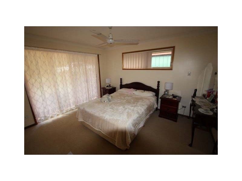 Canina QLD 4570