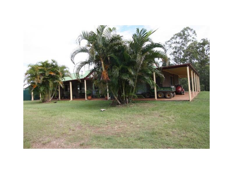 Canina QLD 4570