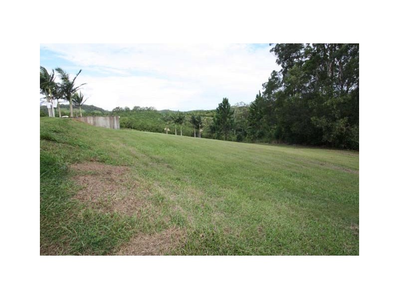 Canina QLD 4570