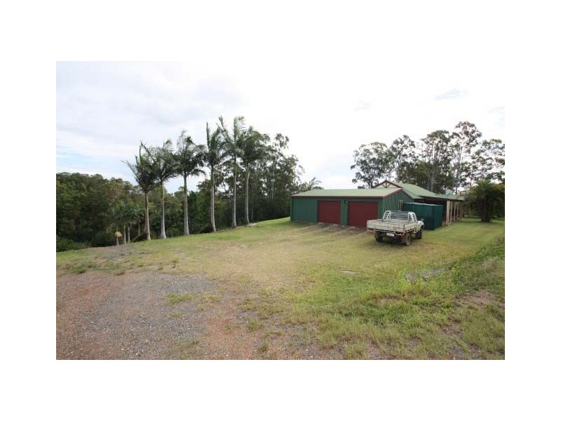 Canina QLD 4570