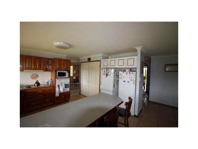 Canina QLD 4570