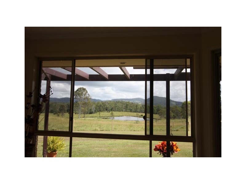 Glenwood QLD 4570