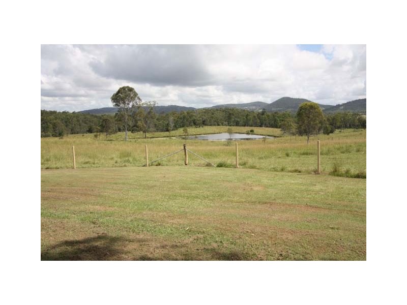Glenwood QLD 4570