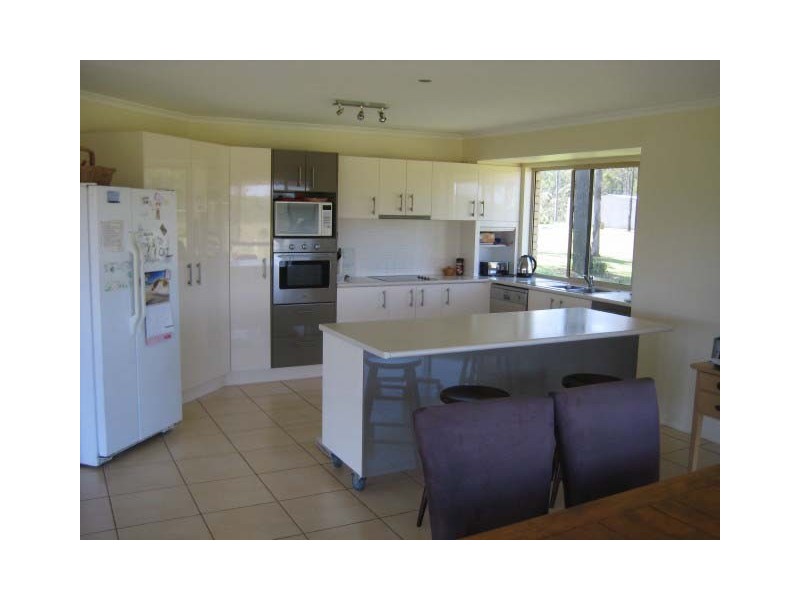 Glenwood QLD 4570