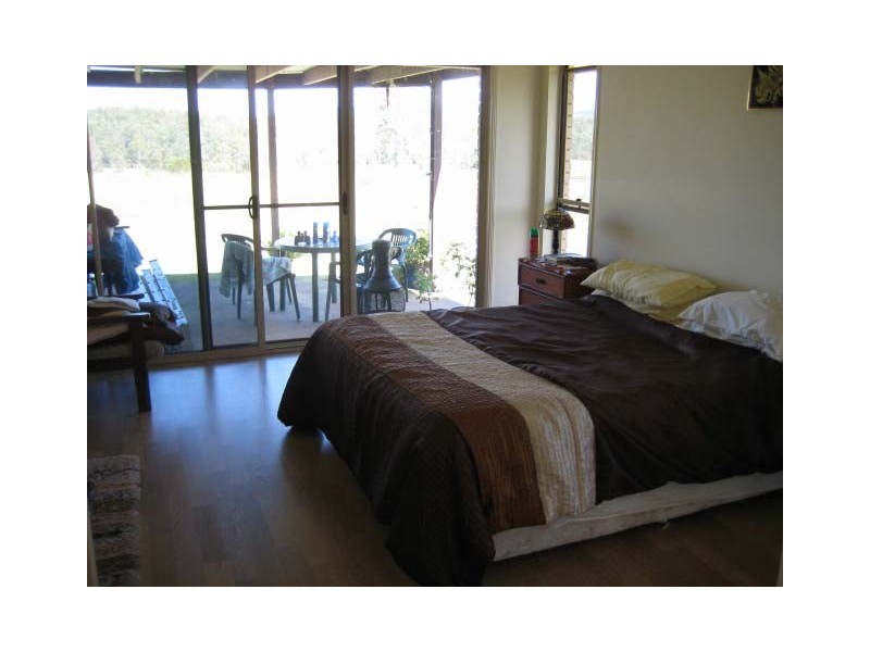 Glenwood QLD 4570