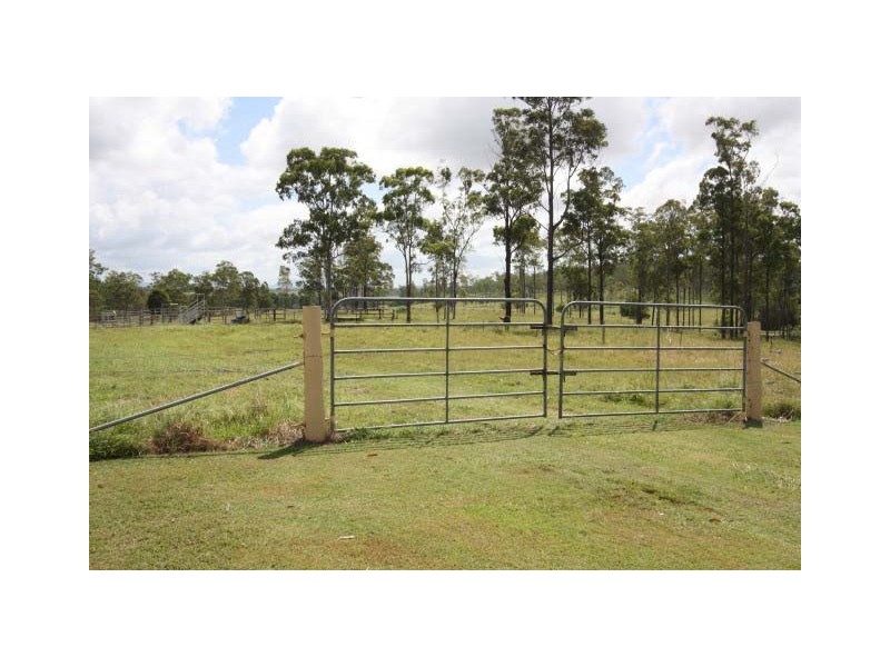 Glenwood QLD 4570