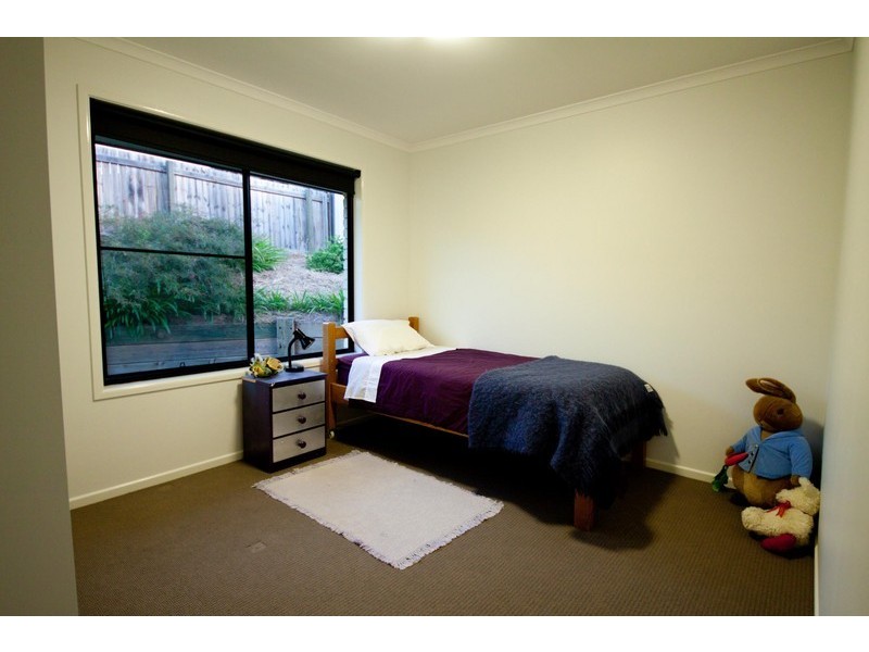 11 Presidential Ave, Southside QLD 4570