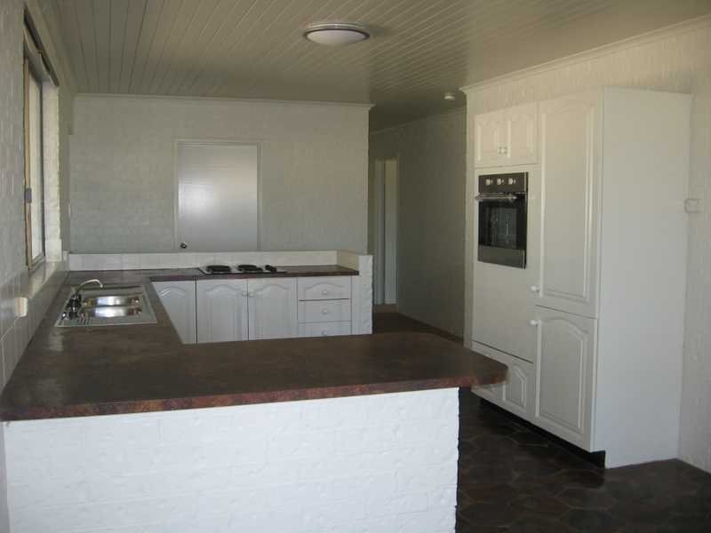 18 Lobwein, Kybong QLD 4570