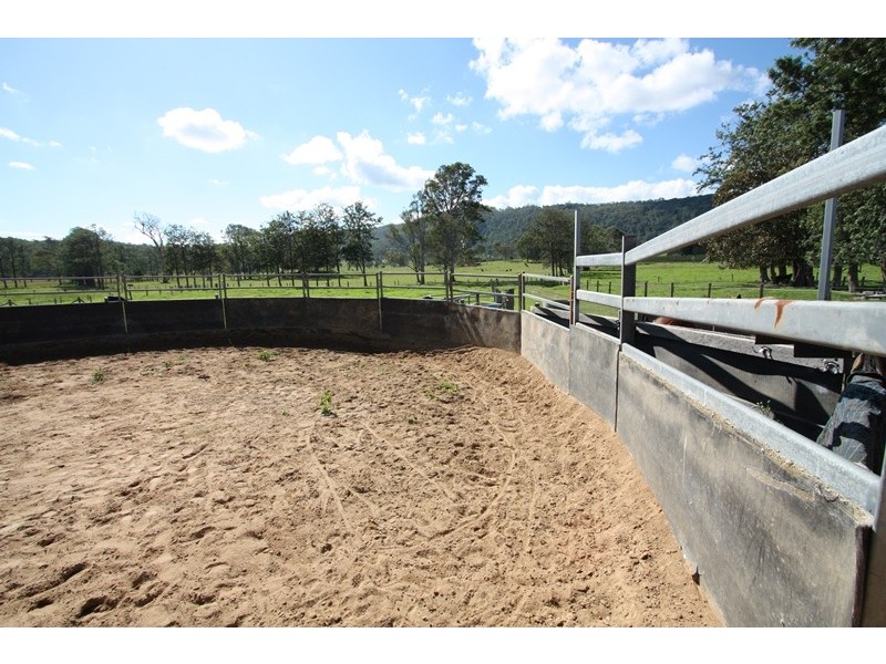Wolvi QLD 4570