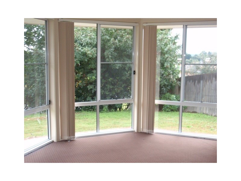 9 Petrie Court, Southside QLD 4570