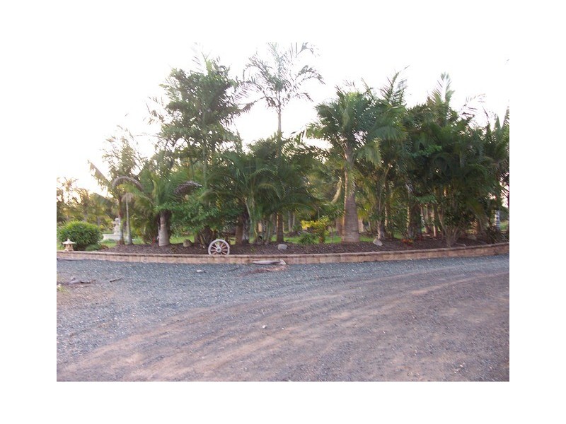 Goomboorian QLD 4570