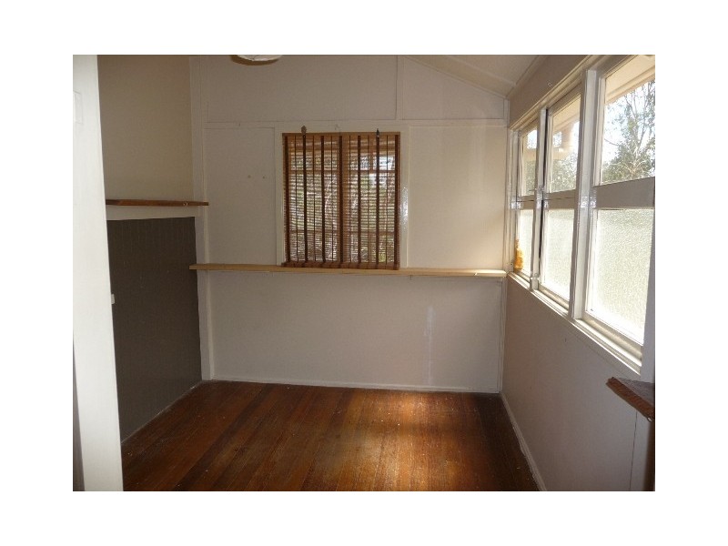 Glenwood QLD 4570