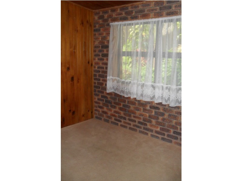 Canina QLD 4570