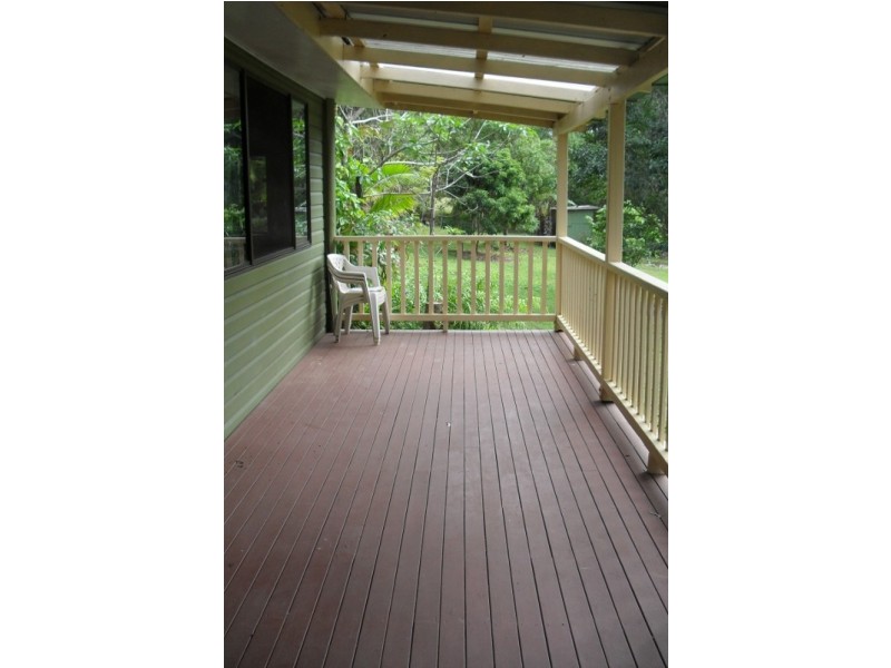 Canina QLD 4570