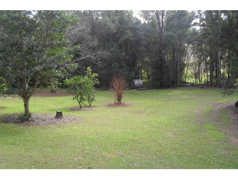 Canina QLD 4570