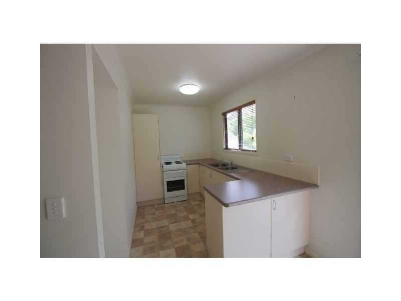2/6 Louisa St, Gympie QLD 4570