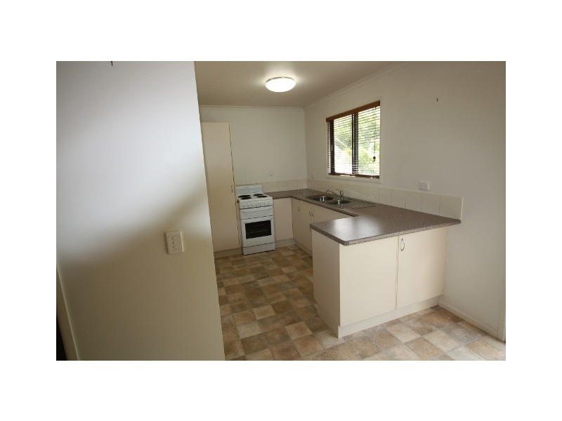 2/6 Louisa St, Gympie QLD 4570