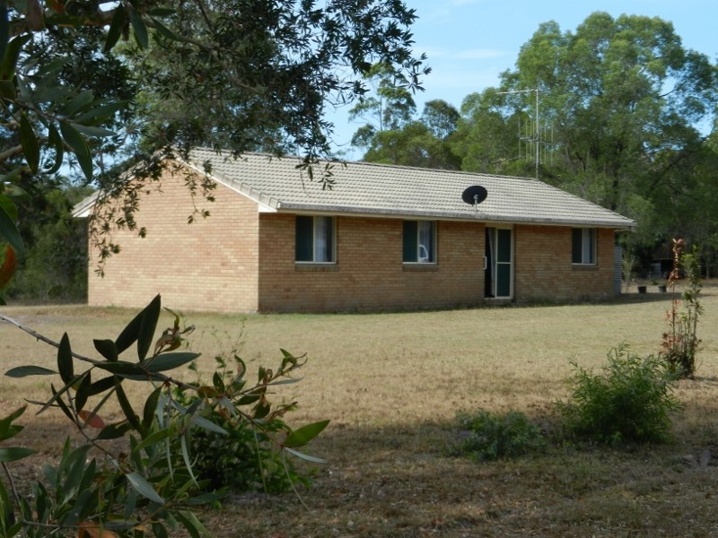 Goomboorian QLD 4570