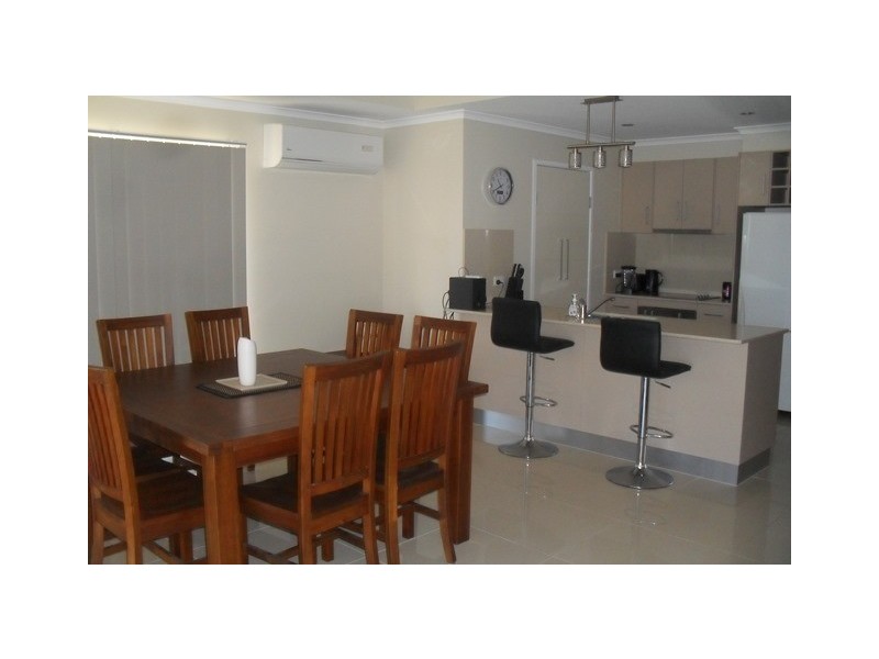 4 Managers Court, Jones Hill QLD 4570