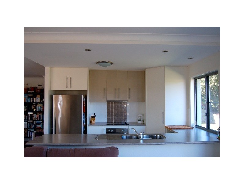 17 Premier Ave, Jones Hill QLD 4570