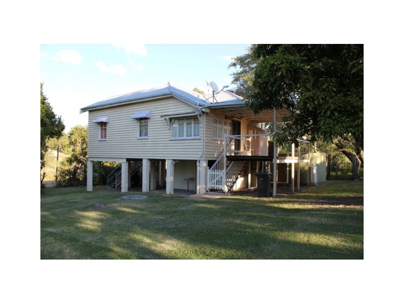 17 Chamberlain St, Woolooga QLD 4570