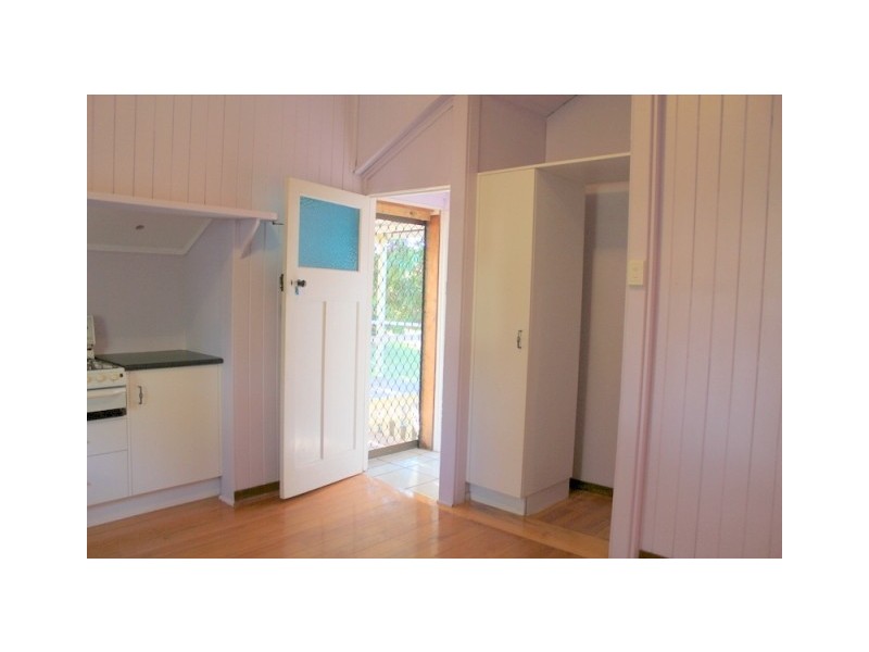 17 Chamberlain St, Woolooga QLD 4570