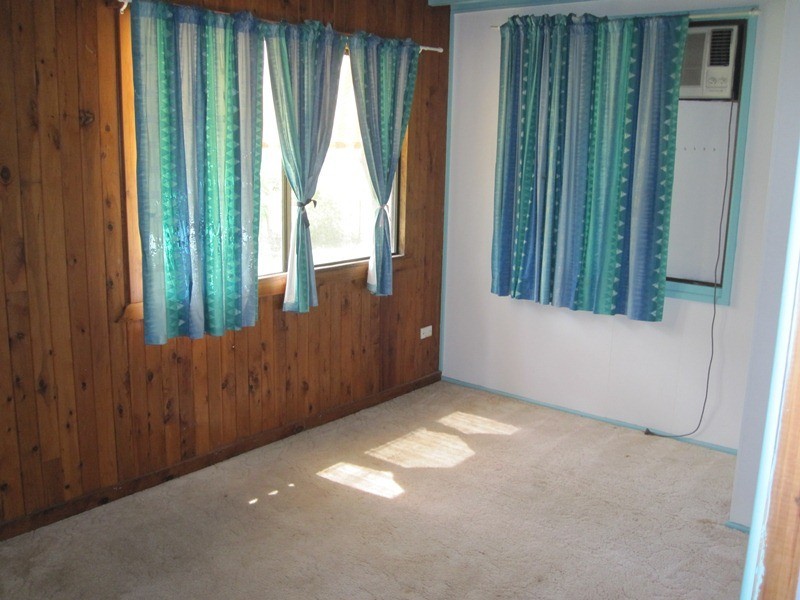 10  Counter Rd, Wolvi QLD 4570