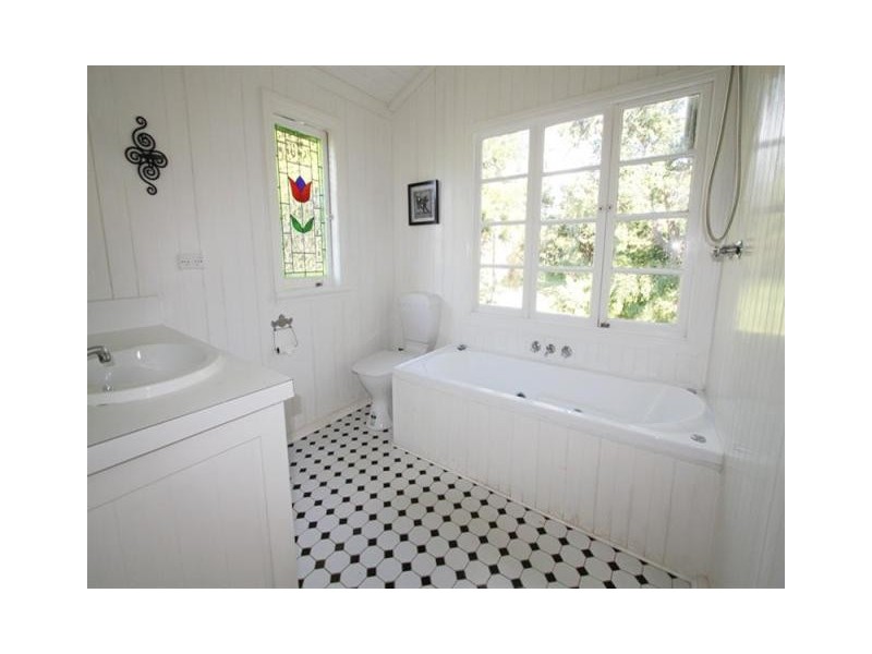 296 Hoopers Rd, Curra QLD 4570