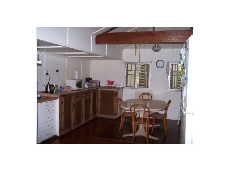 1 School Street, Kilkivan QLD 4600