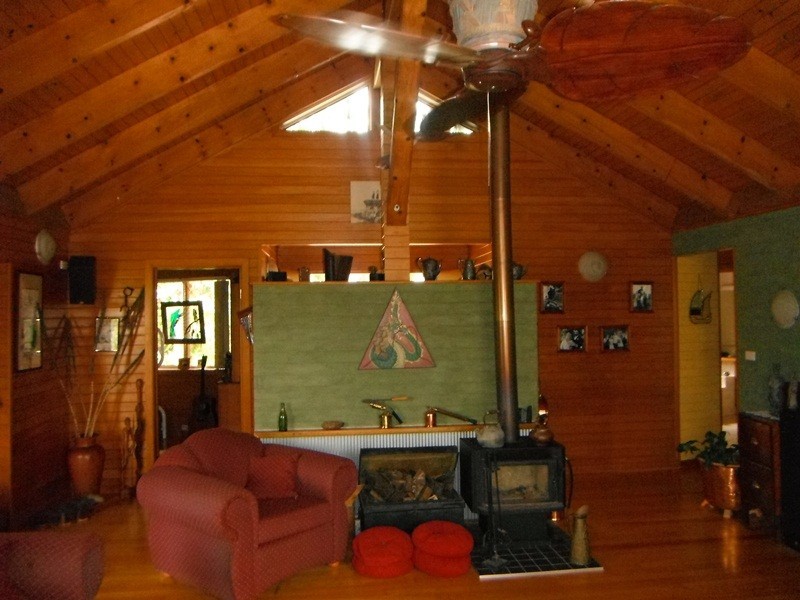 38 Barina crt, Pomona QLD 4568