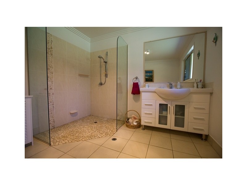 77 Kirsten Drive, Curra QLD 4570