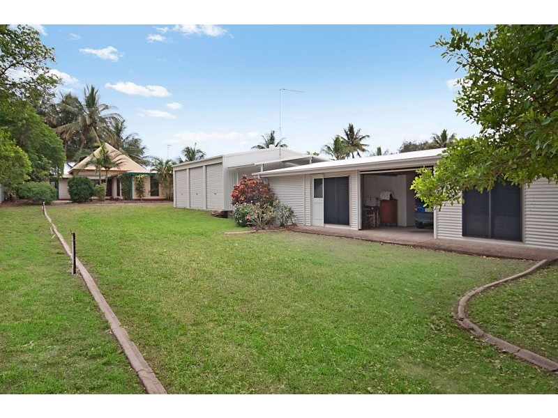 Saunders Beach QLD 4818