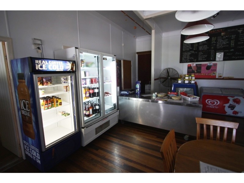 10 Main Street, Gundiah QLD 4650