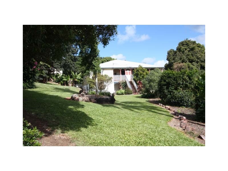 184 Robinson Road, Calico Creek QLD 4570