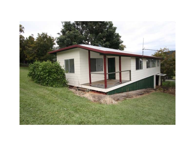184 Robinson Road, Calico Creek QLD 4570