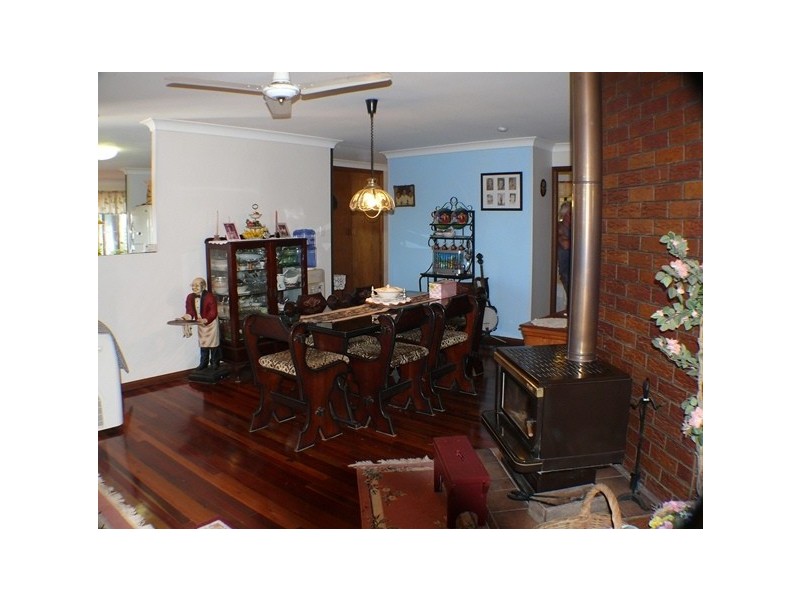 99 Sunshine Road, Wolvi QLD 4570
