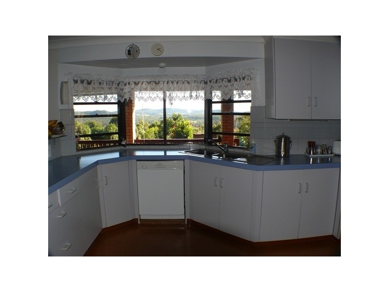 99 Sunshine Road, Wolvi QLD 4570