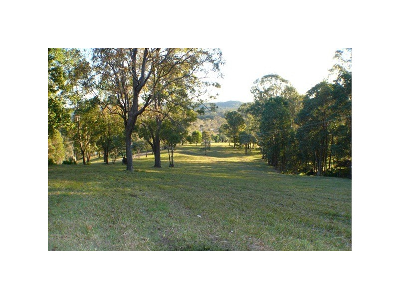 99 Sunshine Road, Wolvi QLD 4570