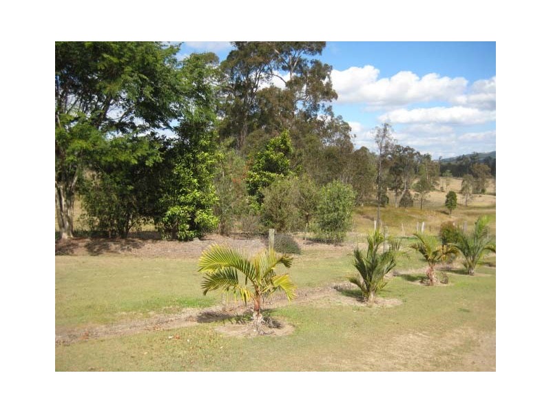Glenwood QLD 4570