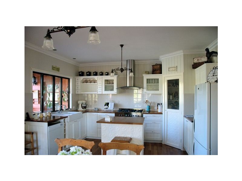 6 Minya Rd, The Palms QLD 4570