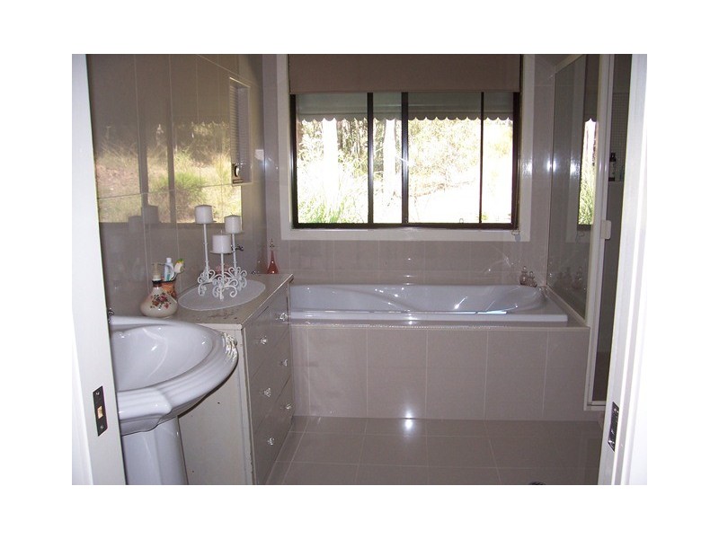 6 Minya Rd, The Palms QLD 4570