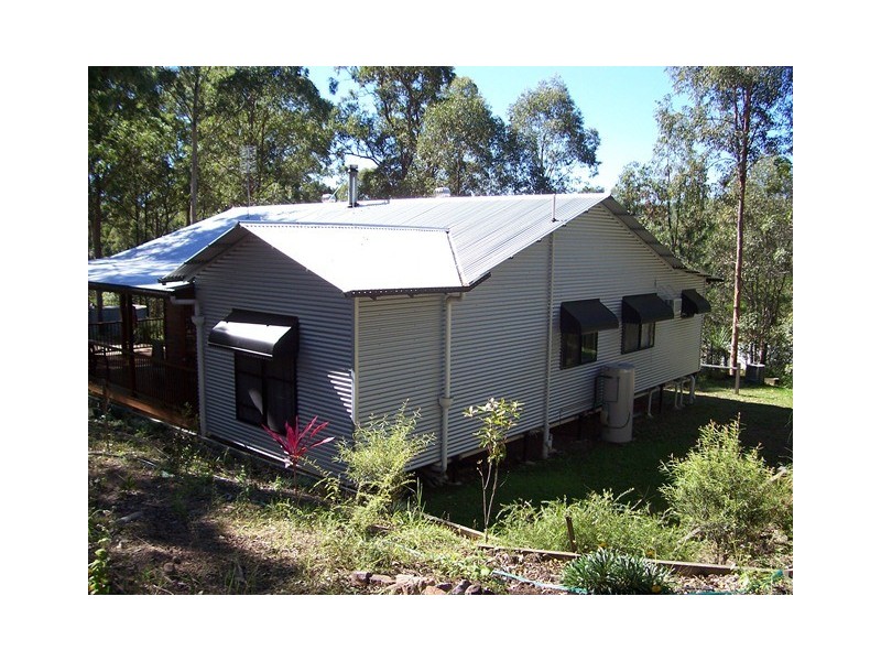 6 Minya Rd, The Palms QLD 4570