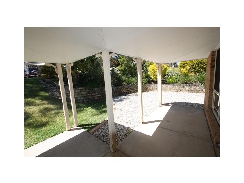 7 Topaz Court, Southside QLD 4570