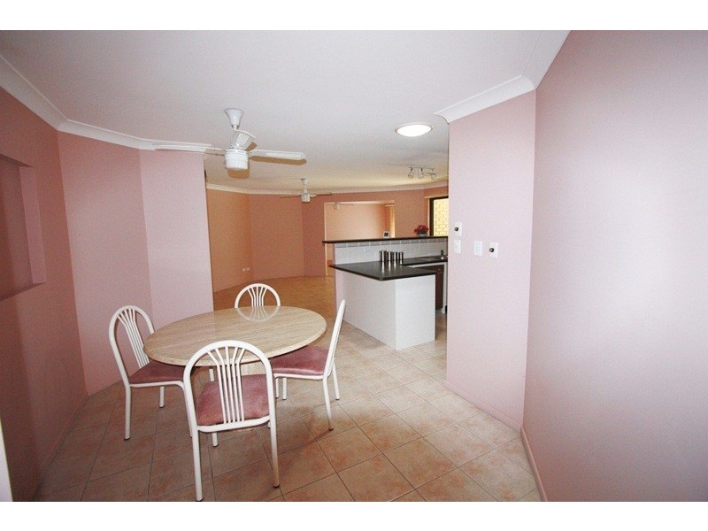 9 Castlereagh Court, Southside QLD 4570