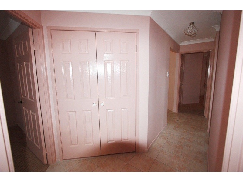 9 Castlereagh Court, Southside QLD 4570