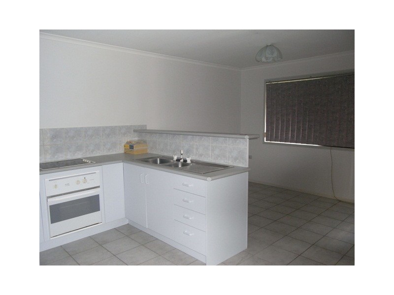 U2 / 17 Withey Street, Southside QLD 4570